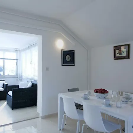 Rafaj Apartment