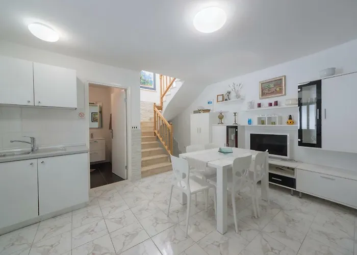Apartment Rafaj