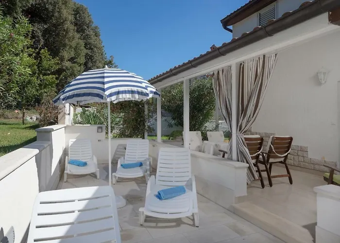 Rafaj Διαμέρισμα *